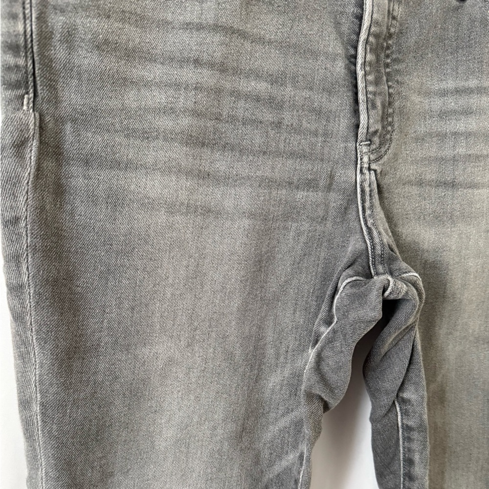 Express Mid Rise Skinny Jeans ✨ - Picture 3 of 6
